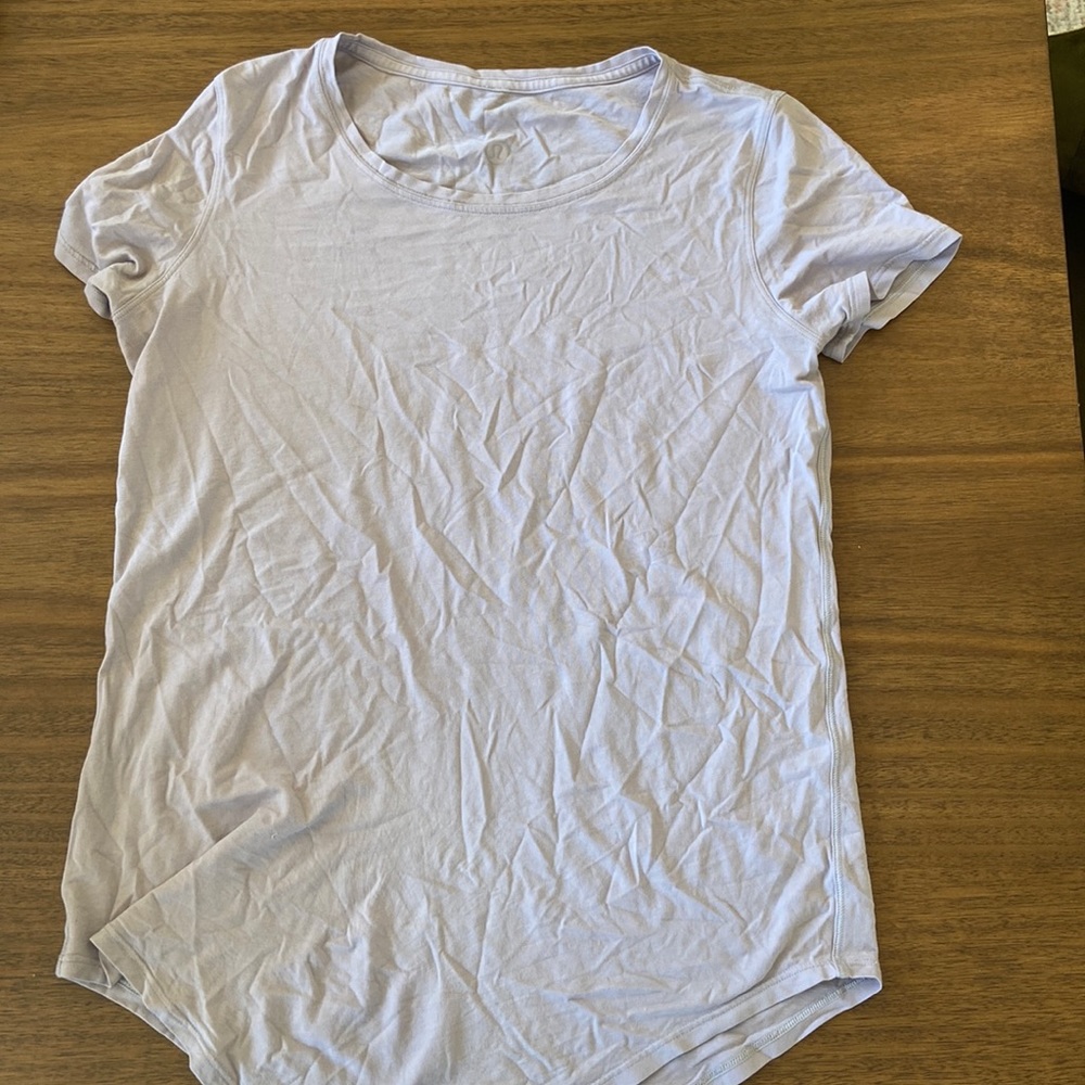 Lululemon tshirt / light lavender / minor stains on back